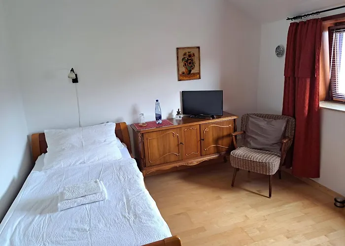 Algetet Apartment